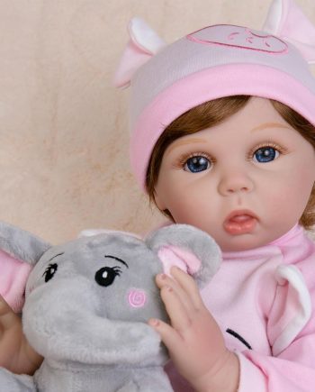 Lifelike Reborn Baby Dolls, 22-Inch Real Life Baby Dolls Soft Cloth Body Realistic Baby Doll Adorable Newborn Baby Dolls with Clothes Toy Accessories Gift Set for Kids 3+